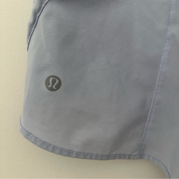 Lululemon Track That Mid-Rise Lined Short Pastel Blue (?) Size 10 - Picture 6 of 7